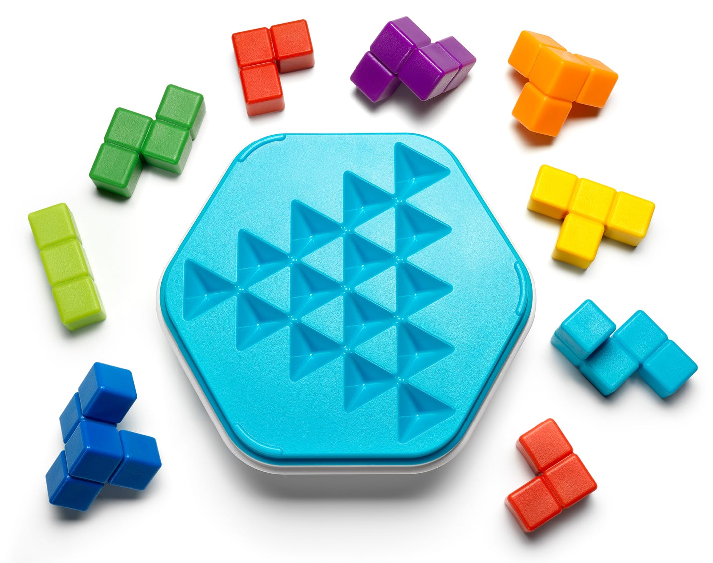 Blue game board and the 9 puzzle pieces of ZigZag Puzzler